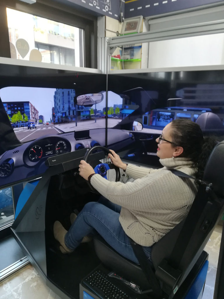 SIDA DRIVE - simulatore di guida - drivingschool simu2 drivingschool_simu2